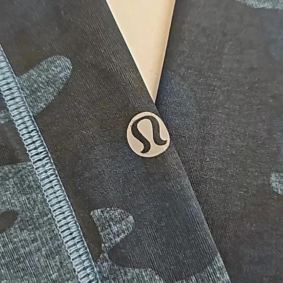 Lululemon Full length Leggings - Picture 8 of 9